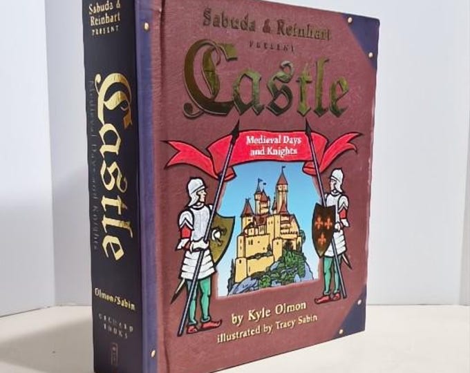 Castle Pop-Up Book -- New York Bestseller -- Designed by Sabuda & Reinhart