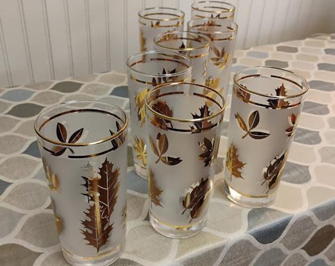 Exquisite Gold Patterned Mid Century Glass Set for Barware and Glassware Collections