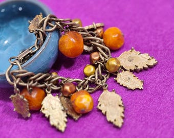 Vtg Brass Tone Orange Glass Beaded Leaf Charm Bracelet Fall Colors