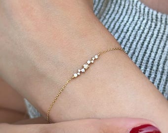 Zierliches 14K Solid Gold Schichtarmband, Minimalistisches Goldkettenarmband, Cubic Zirkonia Cluster Armband, Schmuck für jeden Tag, Geschenk für Sie