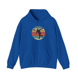 Retro Disc Golf Hoodie: Player Silhouette, Vintage Style