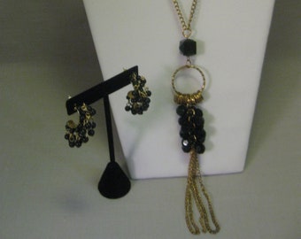 Necklace Earrings Pendant Black Bead Open Circular Pendant With Small Open Circular Gold Tone Chain Tassels Lobster Clasp