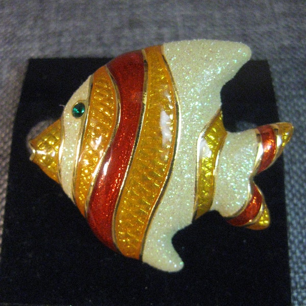 Jewelry Brooch Angel Fish Figurine Gold Ivory Red Tones Stripes Alternated With Iridescent Ivory Color PS Co Plainville Stock Co 1999