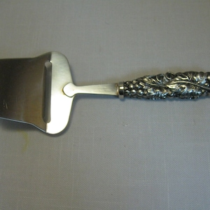 Silver Tone Cheese Slicer Cake Desert Server Grapes & Leaf Detail Handle Stainless Steel Server