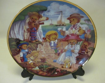 Collector Plate Fine Porcelain Teddy Bear Beach Party  Ltd Edition Franklin Mint Heirloom # M4570 Carol Lawson