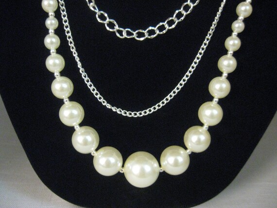 Necklace Multi Size White Faux Pearls 4 Silver To… - image 2