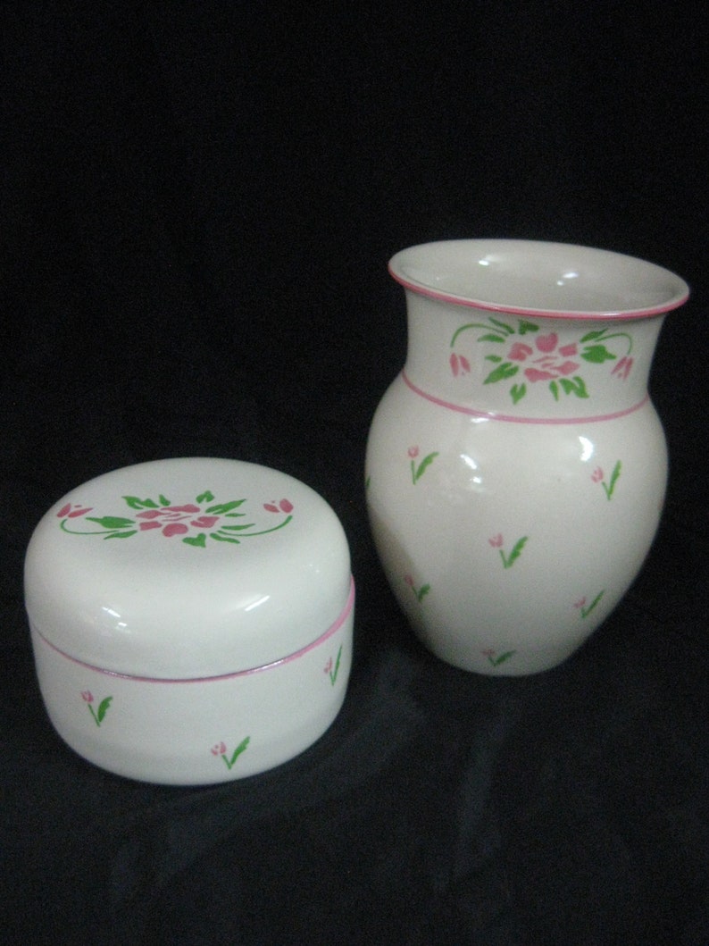 Trinket Box Powder Box With Lid Vase Pink Flower Tulips Leaves Etsy