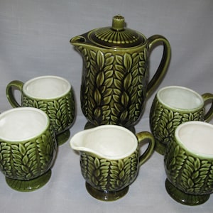 Vintage Olive Green Tea Pot Coffee Pot Pitcher Creamer and 4 Coffee Cups emboss Leaf Design Napcoware C-792D 1950