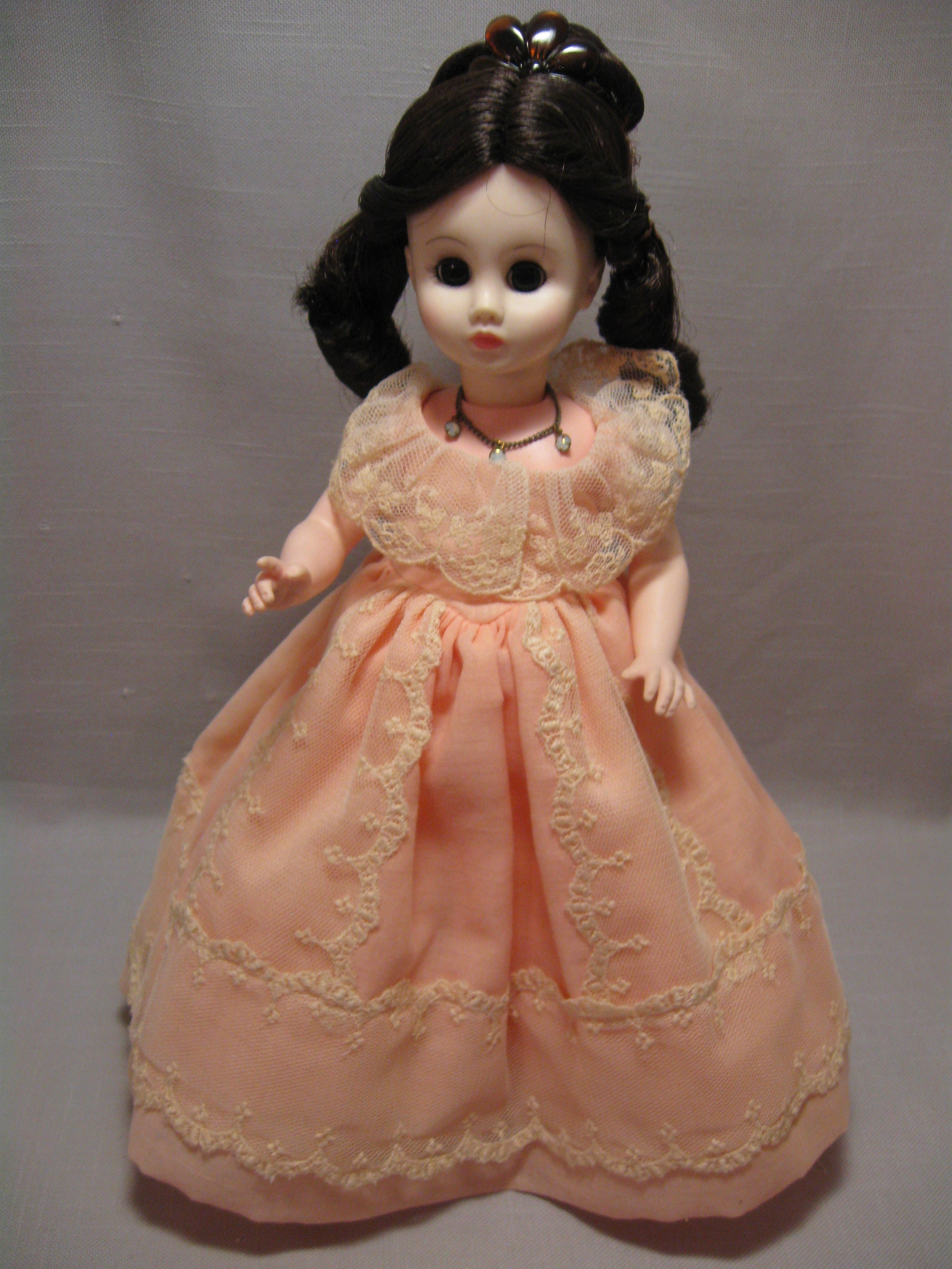 Doll Sarah Jackson 1829-1837 14 Inch Tall Peach Dress With Beige