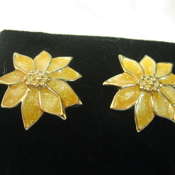 Earrings Holiday Christmas Poinsettias Gold Color With Gold Accents Sparkle Specks White Christmas Clip Earrings Avon 1987