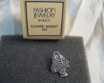 Brooch Pin Silver Tone Flower Basket Pin Fashion Jewelry With Original Box Avon 1982