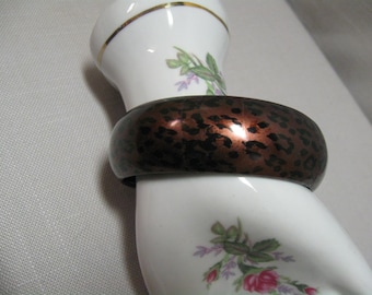 Bracelet Bangle Cuff Acrylic Lucite Golden Brown Tan With Animal Jungle Print Leopard Spots Fashion Jewelry 1990