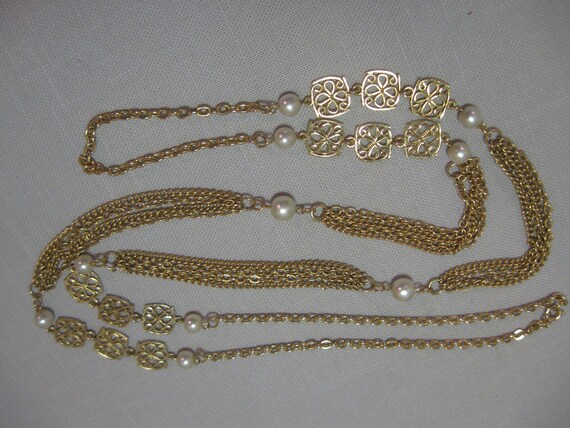 Necklace 50 Inches in Length Gold Tone Chains Flo… - image 1