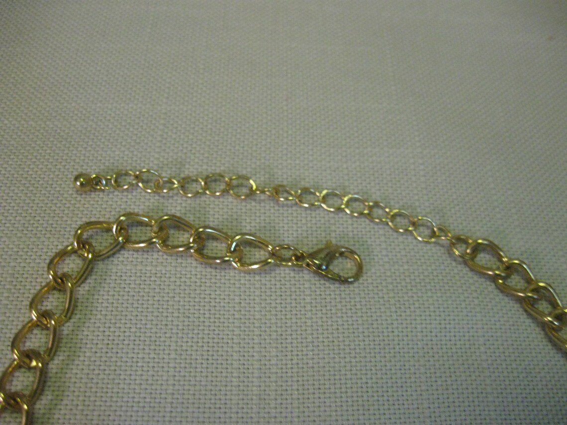 Textured Shell Open Choker Necklace - Gold main image 0