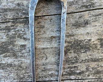 Horquilla para el pelo forjada a mano