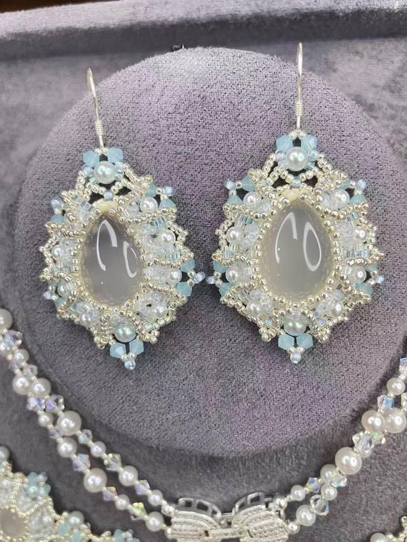 Louvre Vintage-inspired ---- White Chalcedony Earrings