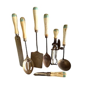 Antique Kitchen Utensil Set of 7 – Blue & Cream Wooden Handles Rustic Farmhouse
