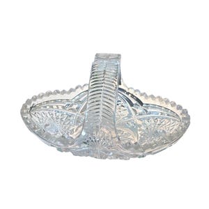 Vintage Cut Glass Basket – Clear Crystal Decorative Handle Dish, Intricate Pattern Centerpiece