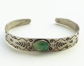 Vintage Fred Harvey Era Old Handmade Navajo Green Turquoise Cuff Bracelet with Arrow Stamp Decoration