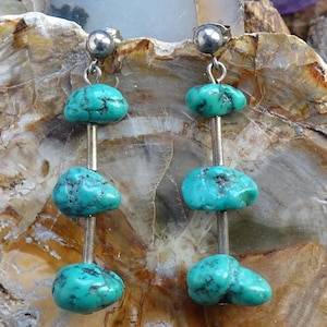 Vintage Southwestern Pierced Dangle Earrings Turquoise Nugget Tube Beads 1 1/2”