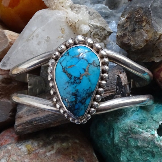 Large Teardrop Vintage Native American Navajo #8 Turquoise Sterling Silver Bracelet Large Teardrop Vintage Native American Navajo #8 Turquoise Sterling Silver Bracelet