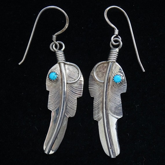 dangling feather!! Native American Navajo Signed Coral Sterling Silver Bracelet dangling feather!! Native American Navajo Signed Coral Sterling Silver Bracelet