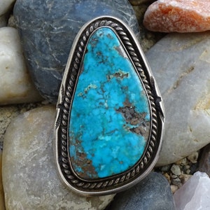 Vintage Navajo Ring Large Turquoise Stone Size 7.25 Sterling Silver Shank Handmade Gorgeous