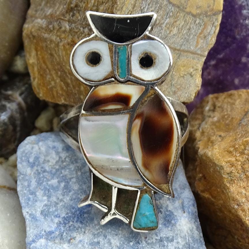 Vintage Zuni Inlay Owl Ring: Turquoise, MOP & Shell, Sterling Silver, Size 5