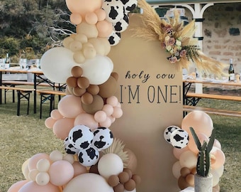 Holy Cow I’m One Birthday Sign, Happy Birthday decal, Sign for Balloon Arch Backdrop panel, Country birthday sign, Western 1st Birthday