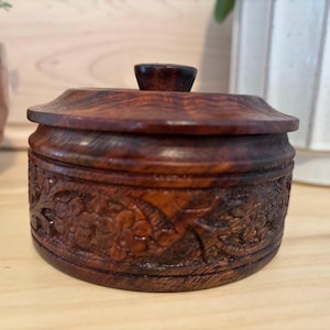Hand-Carved Wooden Round Trinket Box With Lid
