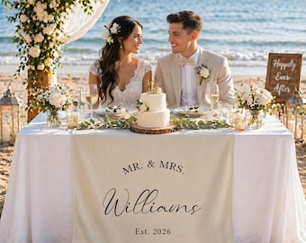 Personalized Wedding Table Runner, Custom Mr and Mrs Table Runner, Wedding Reception Decor, Wedding Head Table Linen