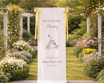 She Found Her Honey Bridal Shower Sign, Bee Bridal Shower Decor, Bride To Be Party Sign, Honey Theme Bridal Shower
