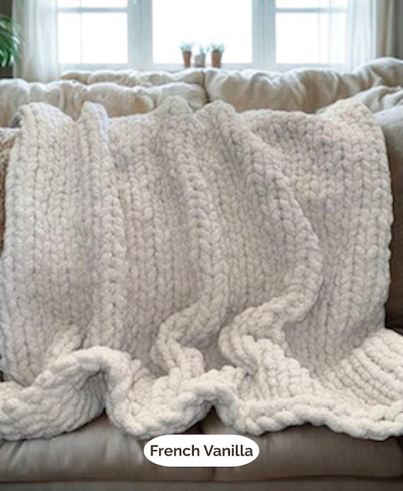 Chunky Knit Throw Blanket – Hand-Knit Chenille Couch Throw, Soft Cream, 50×60