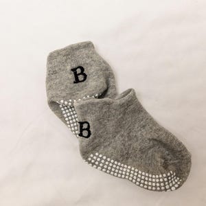 Personalized Baby Socks with Initial – Custom Embroidered Infant Socks – Newborn Gift / Baby Shower Favor