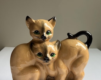Vintage Ceramic Siamese Cat Figurine – Mid-Century Modern Decor