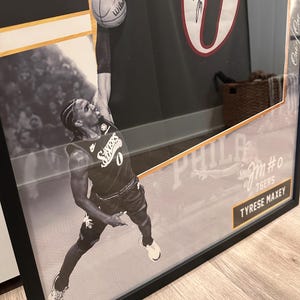 Custom Sports Jersey Display image 3