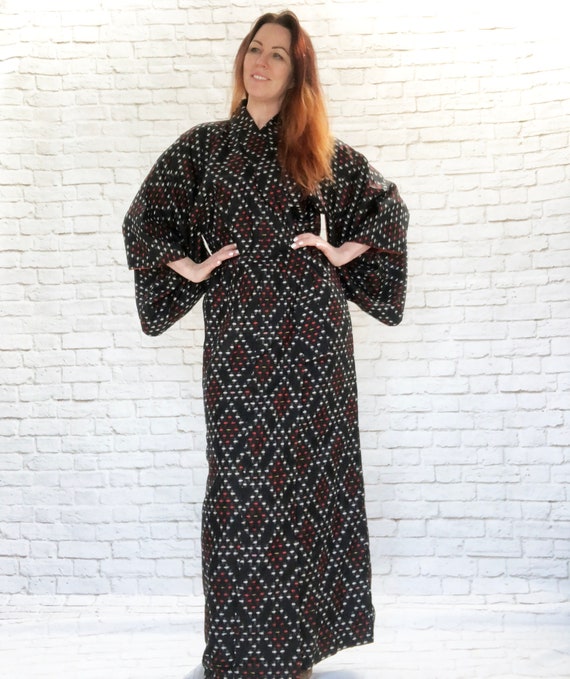 Authentic Vintage 60s Silk Japanese Kimono Wrap Dr