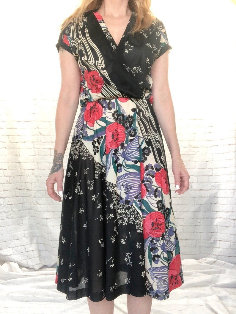 Vintage 70s Border Contrast Print Faux Wrap Dress Black Floral Poppies Abstract Stripes L