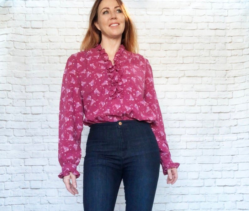 Vintage 80s Magenta Paisley Tuxedo Ruffled Cuff Collar Blouse Top XL