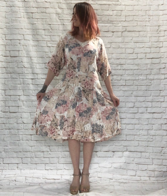 Vintage 90s Nostalgia Pastel White Floral Sheer La