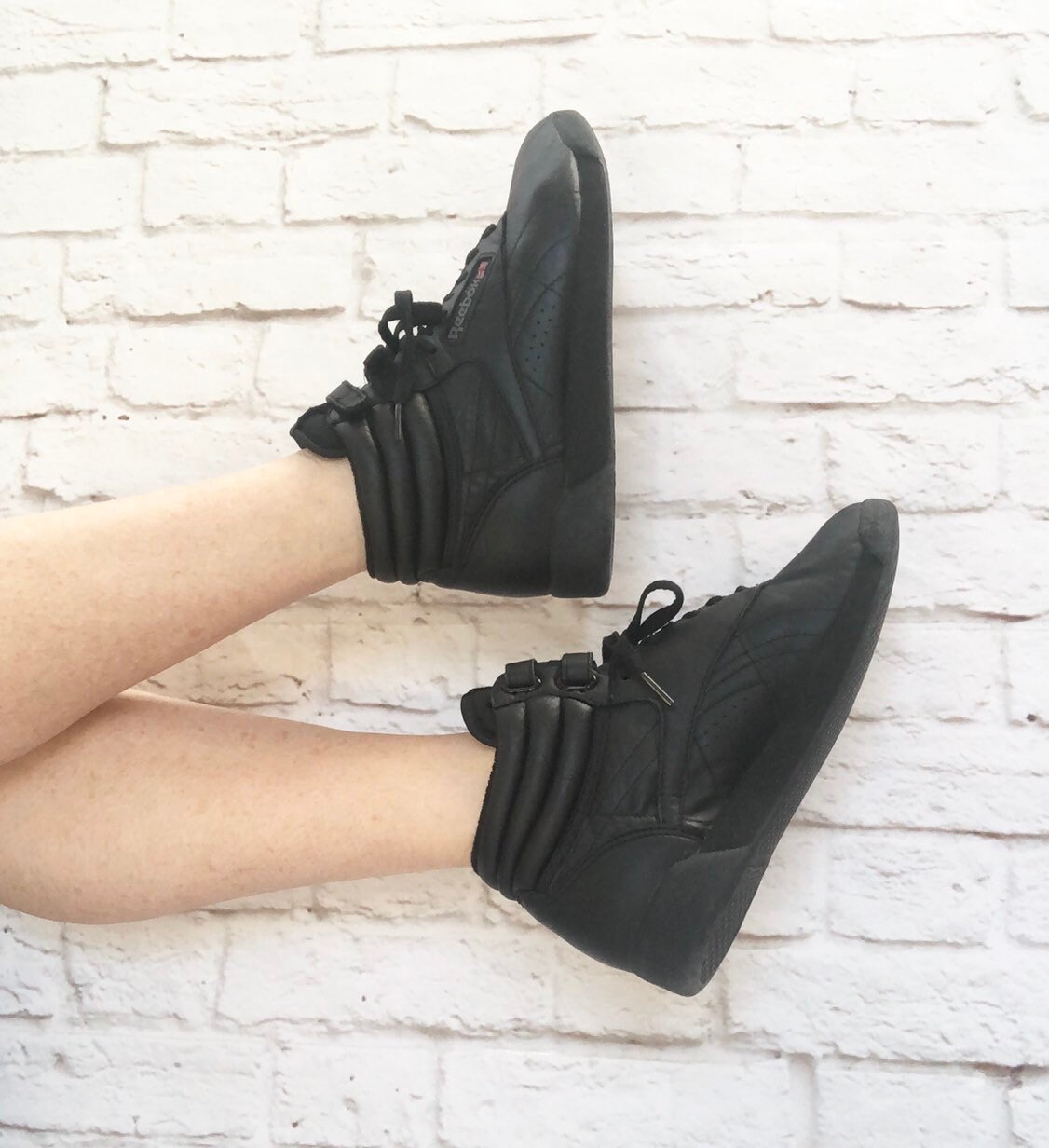 Vintage 80s Black Classic Reebok High 