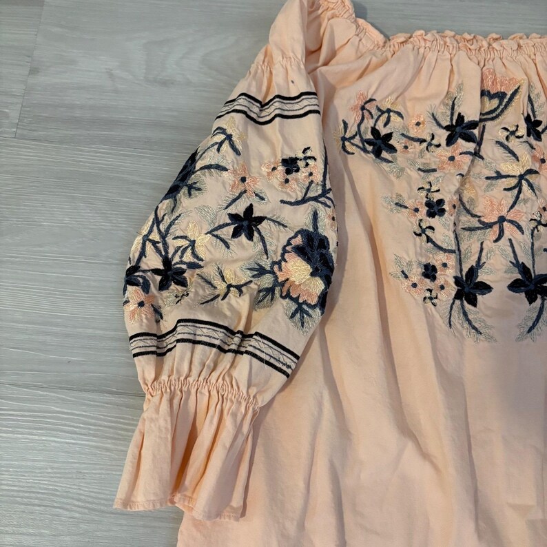 Free People jurk voor dames, perzikroze, geborduurd, off-shoulder boho tuniek, maat XS afbeelding 12