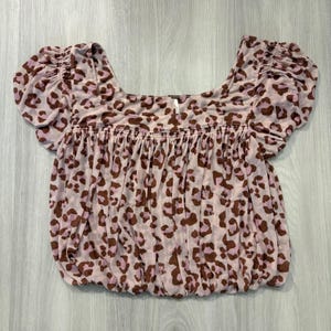 Free People Top Women Leopard Print Square Neck Smocked Puff Sleeve Size M imagen 2