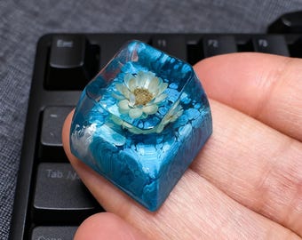 Handmade Resin Keycap, Blue Chrysanthemum Resin MX Keycap, Artisan Key Caps, Transparent Mechanical Keyboard, Unique Gift for Gamers