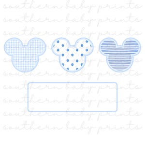 Peut inclure: Trois motifs bleus en forme de tête de Mickey Mouse avec différents motifs : vichy, pois et rayures. Un rectangle bleu clair se trouve en dessous. Le texte "southern baby prints" est répété sur l'image.