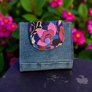 Bi-fold wallet