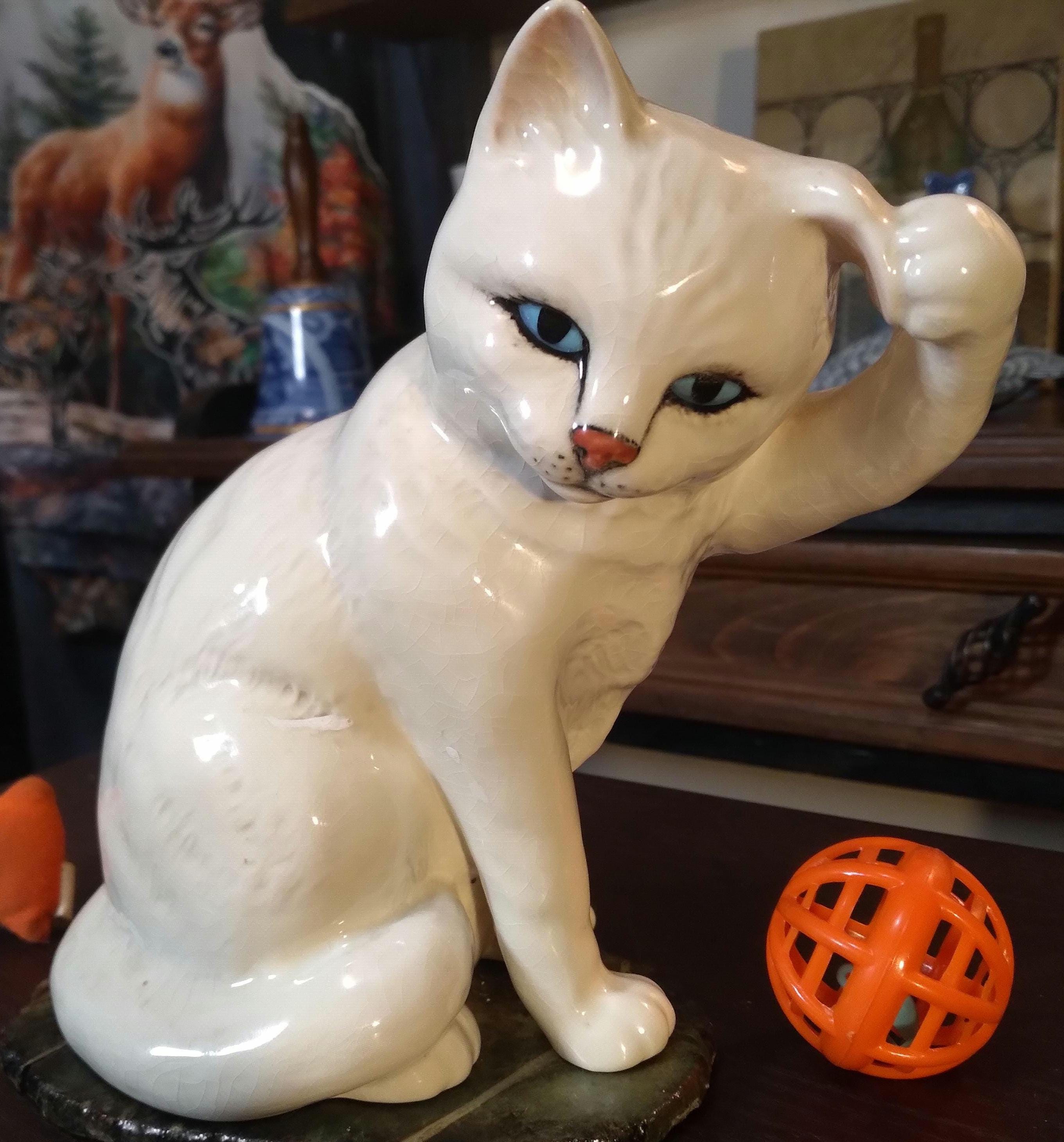 ベスウィックBESWICK 猫フィギュア Beswick white cat - Etsy 日本