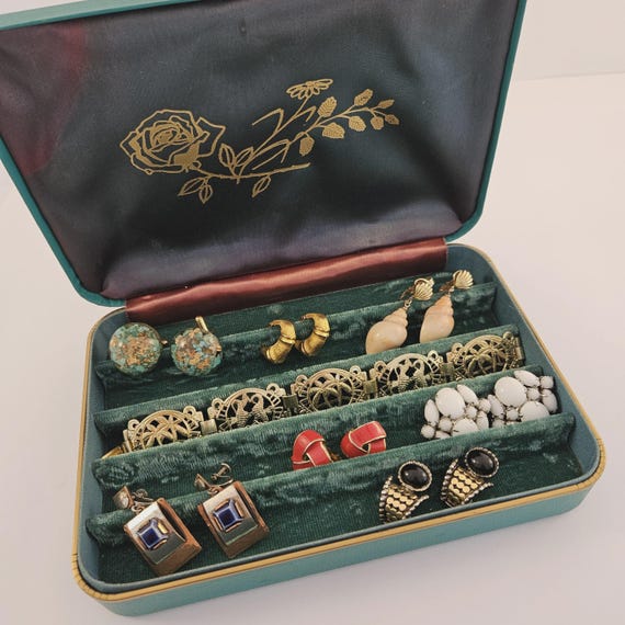 Vtg Avon Shell Dangle Earrings - image 12