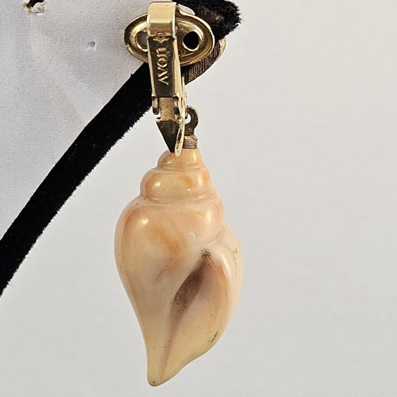 Vtg Avon Shell Dangle Earrings - image 5
