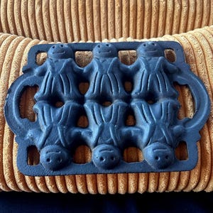 John Wright Cast Iron Gingerbread Mold - Etsy